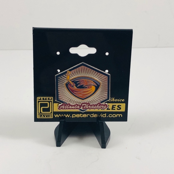 Atlanta Thrashers Enamel Lapel Jersey Pin + BONUS - Picture 1 of 6